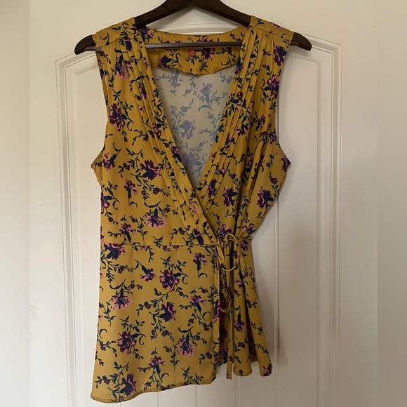 Modcloth Tops - ModCloth Floral Wrap Top